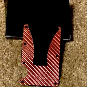 Brand new Mens aluminum rfid blocking carbon fiber wallet.